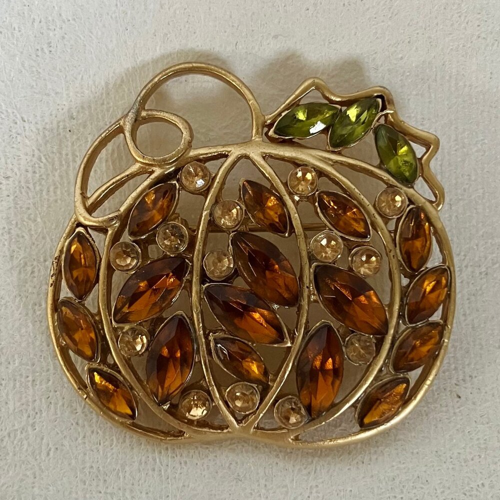 Pumpkin Pin Brooch Amber Orange Green Leaf Rhinestones Gold Tone Metal Vintage